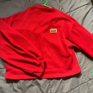 RED SWEATER HIGH NECK